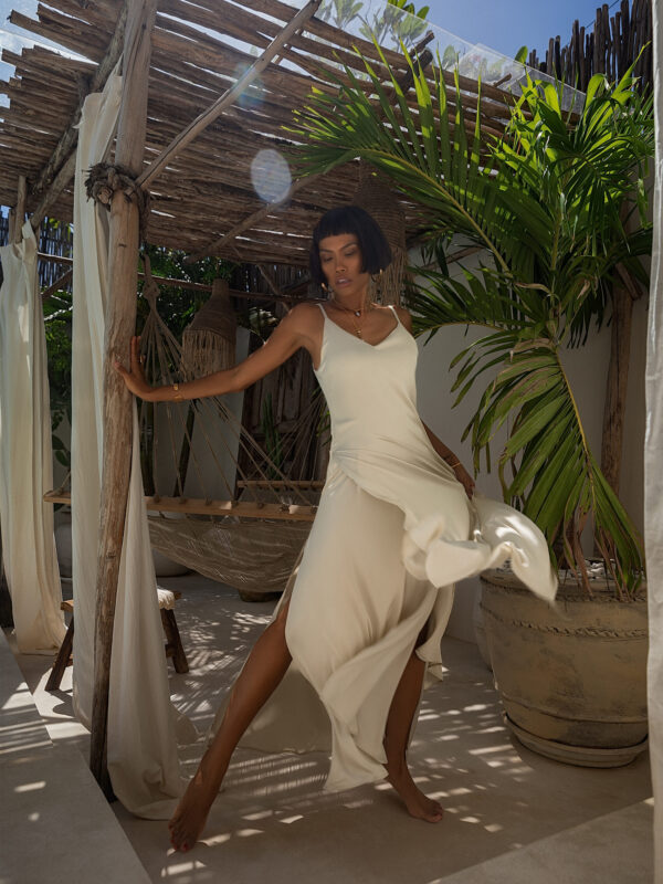 Evening_Elegant_Dress_side_view_champagne