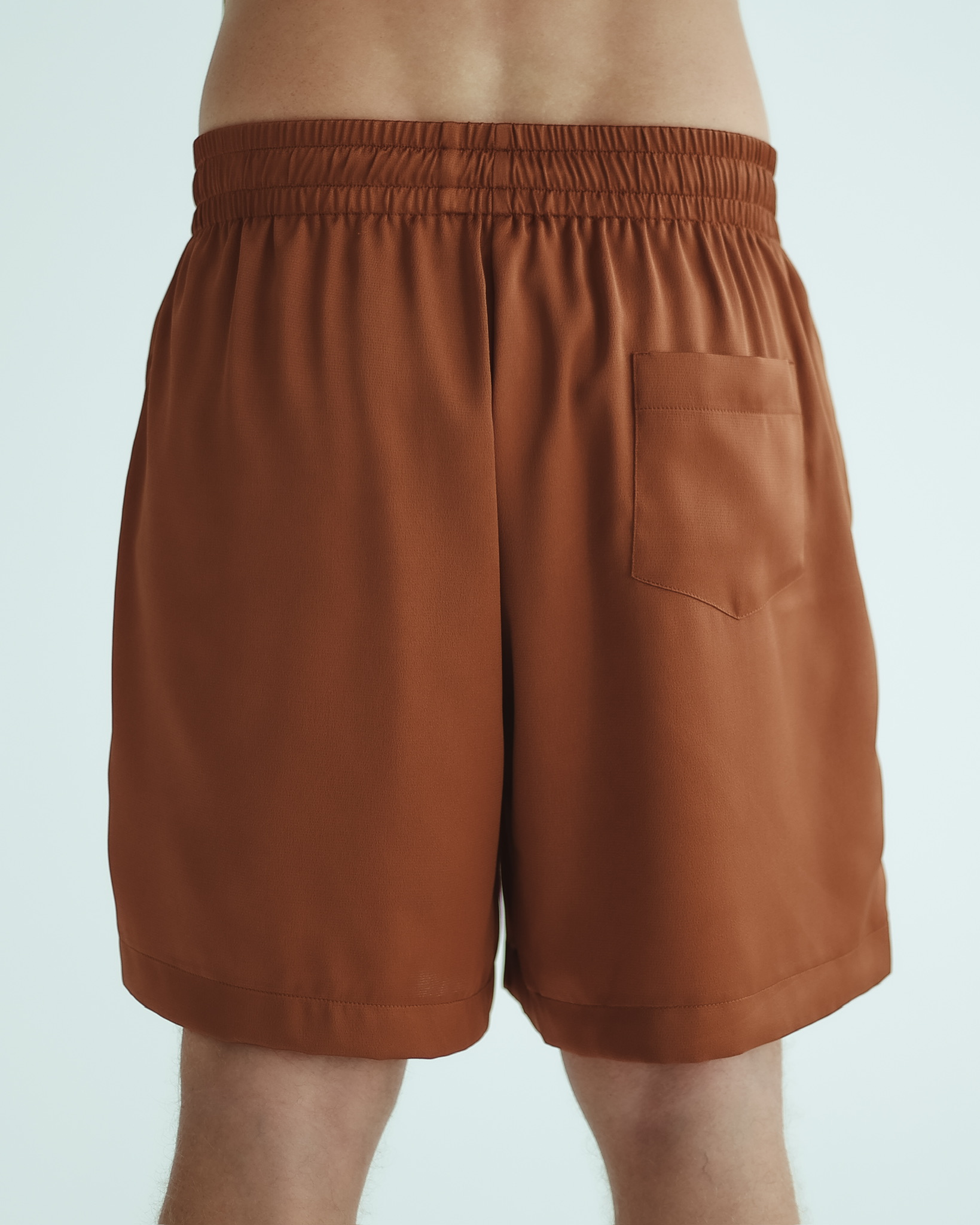 full-shorts-white-with-brown-line
