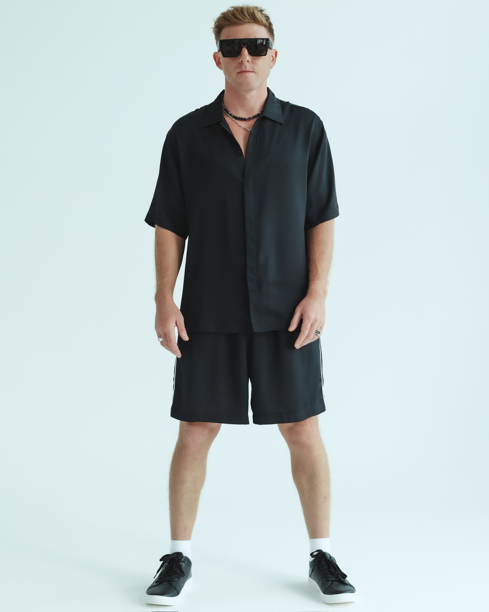 Shorts - Black with white line