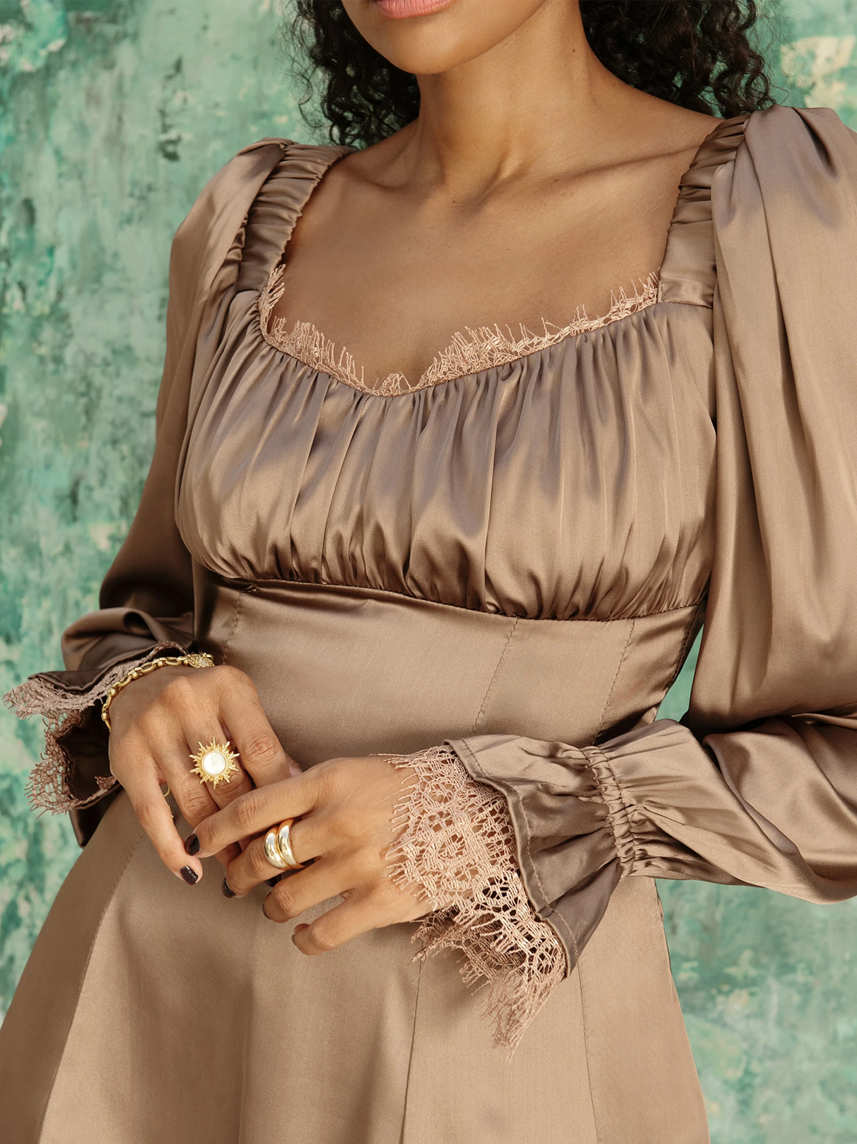 lace_romance_dress-view_close-сhocolate